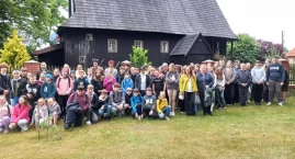 Marsz pamięci w Starym Ochędzynie. Uczniowie uczcili&hellip;