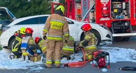 Pożar auta w Wieruszowie - przyczyną błąd mechanika
