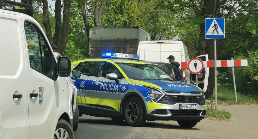 Bus wjechał w wózek z dzieckiem