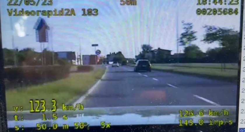 Dostał 3 tysiące mandatu i 28 punktów karnych