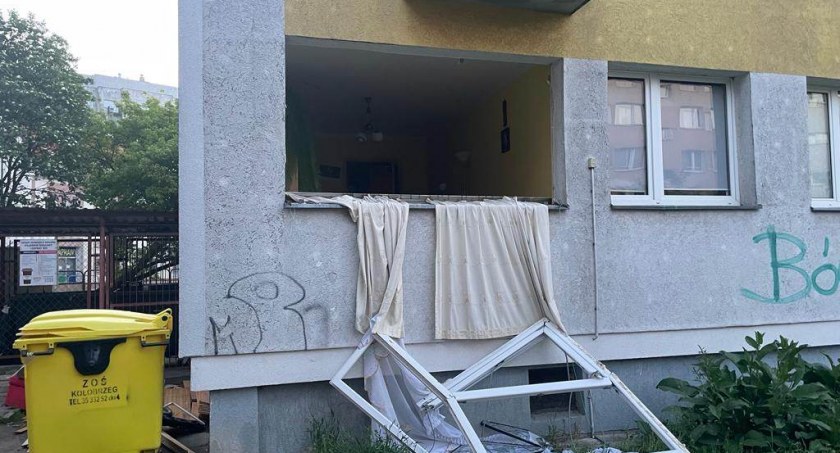 Wybuch w mieszkaniu w Kołobrzegu. Eksplodował pojemnik z ... szamponem