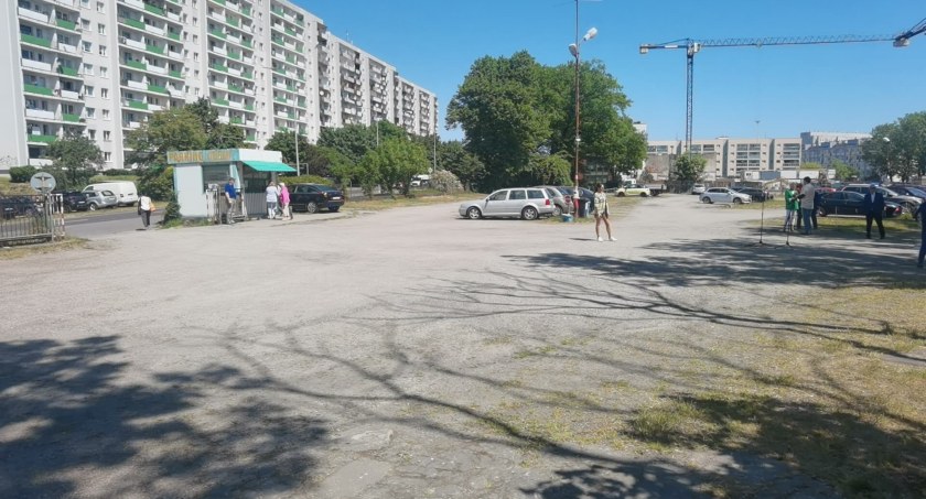 Parking na Kamiennej. Wykonawca zapewnia – będzie szybciej niż w umowie (video)