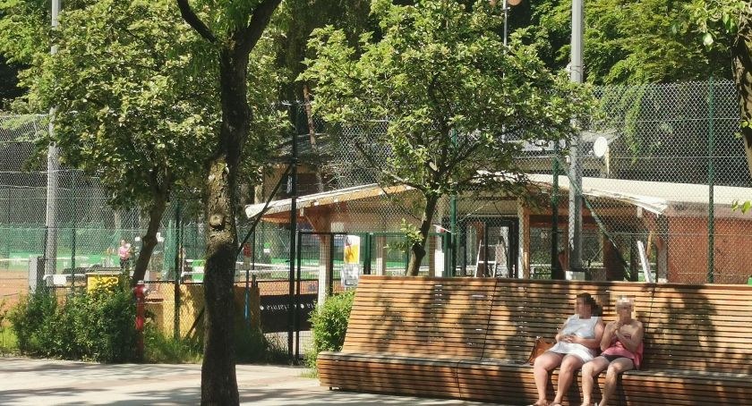 Rzeczoznawca wyliczył czynsz na 8 razy wyższy. Jest operat na dzierżawę kortów tenisowych