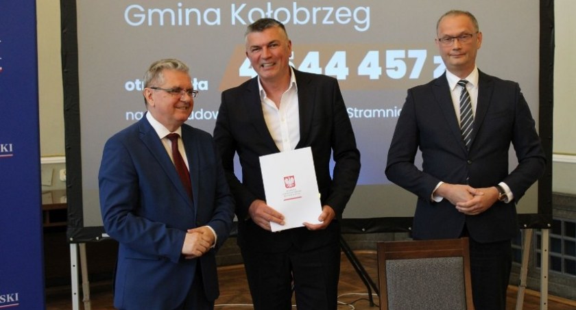 Wkrótce rozbudują drogę w Stramnicy