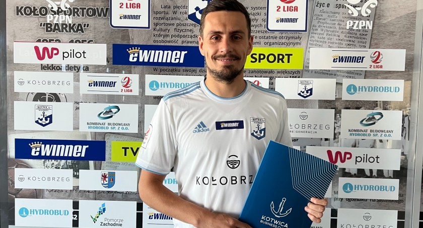 Filip Kozłowski podpisał kontrakt z Kotwicą Kołobrzeg