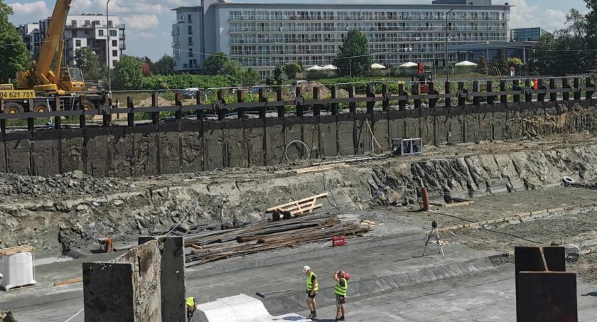 Ruszyła budowa luksusowego hotelu w Kołobrzegu. Zobacz gdzie powstaje | zdjęcia i wizualizacje
