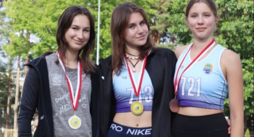Młodzicy KMKL Sztorm do Kołobrzegu przywieźli osiem medali