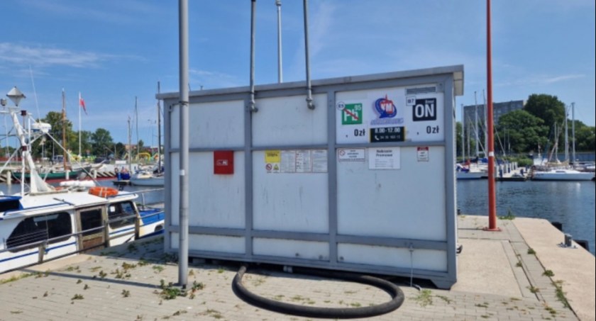 Kołobrzeg. Stacja paliw w Porcie Jachtowym