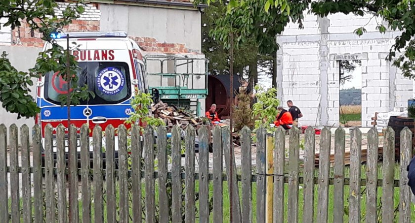 Tragiczny wypadek. Pracownik energetyki porażony prądem