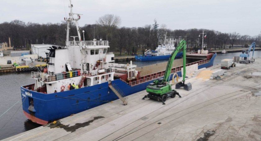 Wraca transport ukraińskiej kukurydzy. W kołobrzeskim porcie odbył się rozładunek