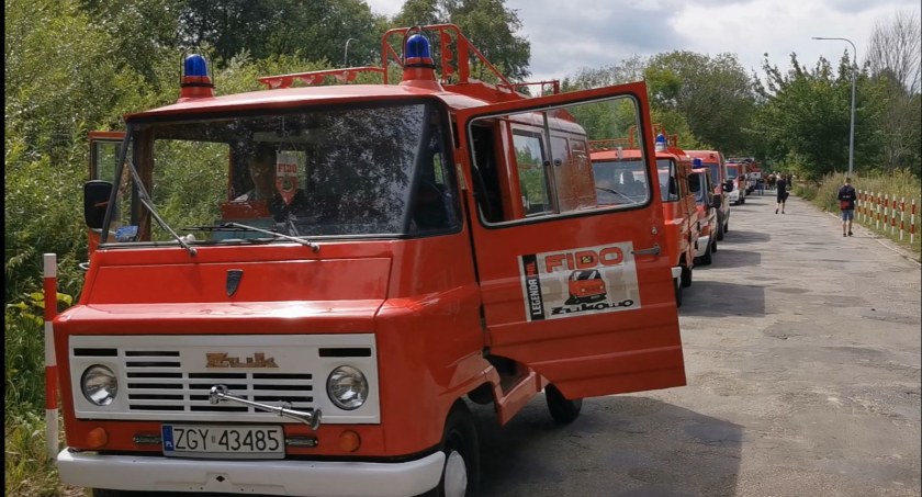 Na początek parada, później koncert Czerwonych Gitar | wideo