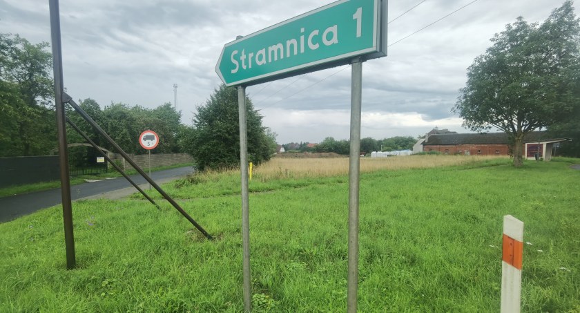 Jest umowa na rozbudowę drogi do Stramnicy. Wykonawca zapewnia, że zakończy pracę przed terminem