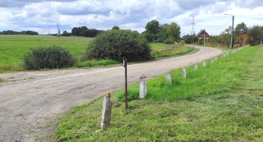 Rusza budowa drogi w Stramnicy. Gmina przekazała plac budowy