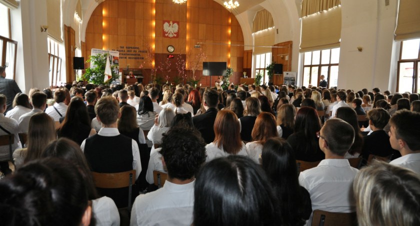 3456 uczniów rozpoczęło naukę w szkołach średnich powiatu kołobrzeskiego