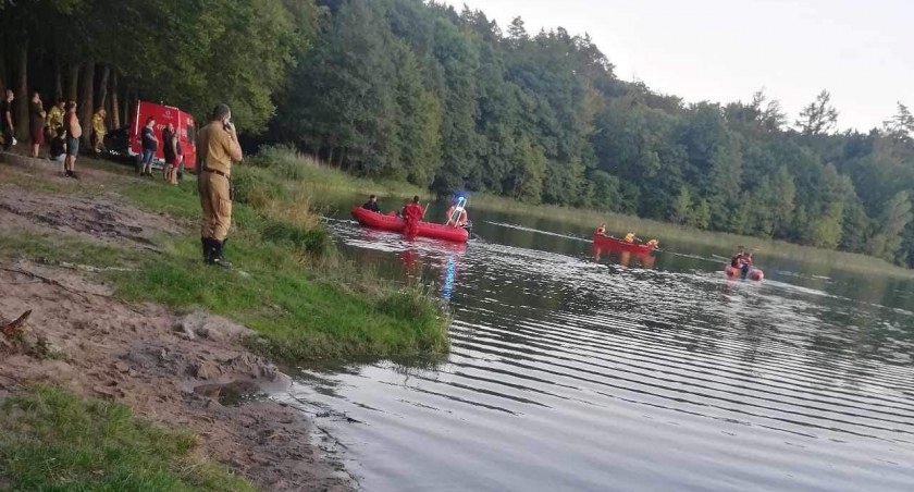 18-letni chłopak nie wyszedł z wody. Trwa akcja ratunkowa