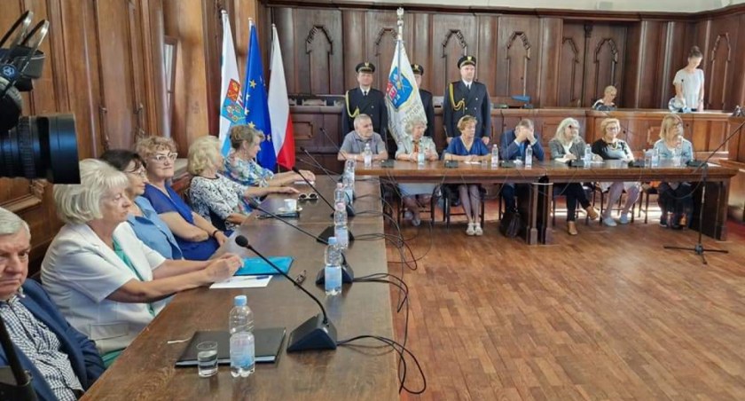 Nowa kadencja Rady Seniorów - odbyła się uroczysta sesja