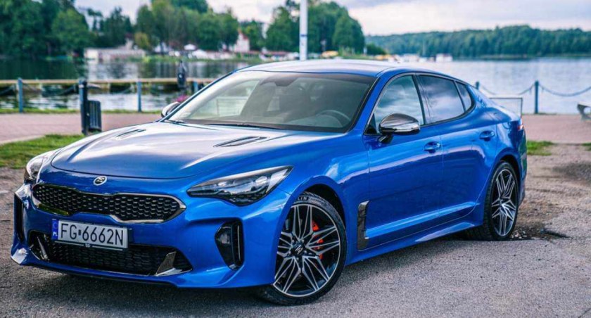 Do oddania cesja leasingu na Stingera 3.3 gt, 2022