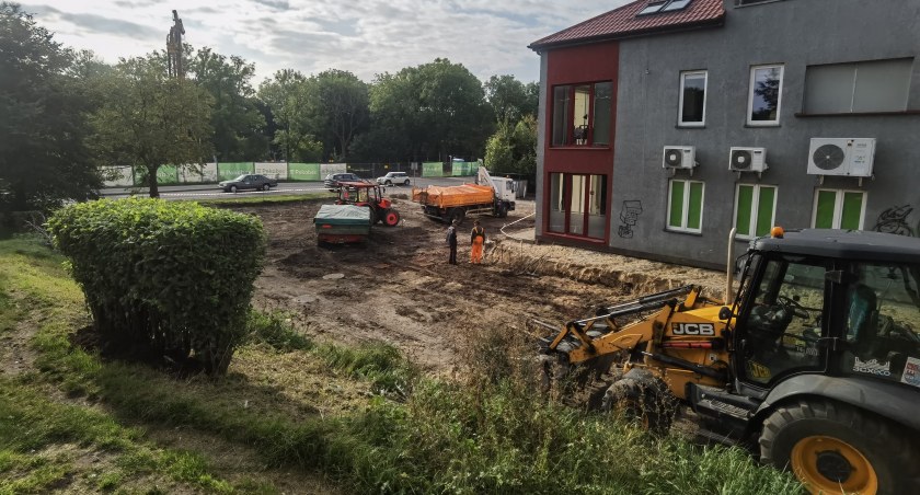 Ruszyła przebudowa parkingu przy ul. Budowlanej