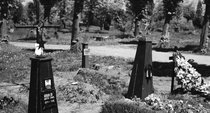 Cmentarz z 1964 roku | zdjęcia w czerni i bieli