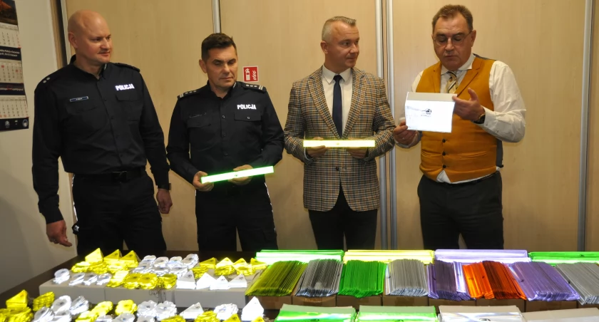 Mieszkańcy mogą odbierać darmowe odblaski