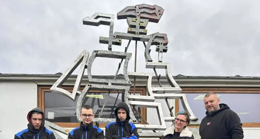 Kultowy neon odzyska dawny blask