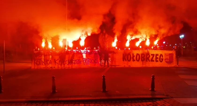 Racowisko i Mazurek Dąbrowskiego z okazji Święta Niepodległości | wideo