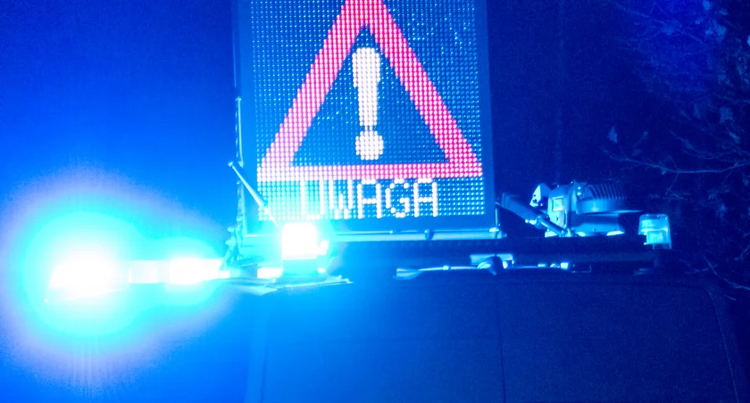 Policja w Kołobrzegu ostrzega. Trudne warunki na drogach są przyczyną wielu kolizji