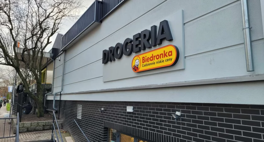 Kolejna Biedronka w nowej odsłonie. Jest też osobna drogeria