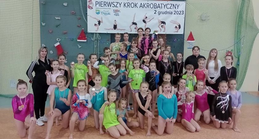 Sukces młodych akrobatek. LaPassion z workiem medali