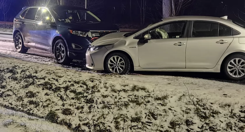 Czołówka pod Kołobrzegiem. Trudne warunki na drogach 