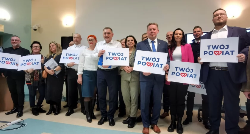 Nowe stowarzyszenie, choć twarze znane. „Twój Powiat” wystartuje w najbliższych wyborach | wideo