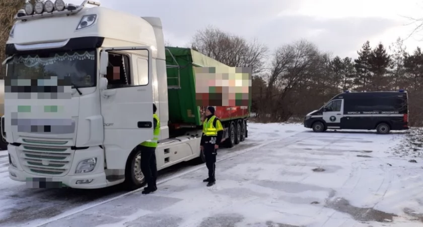 Policjanci kontrolowali busy, ciężarówki i autokary. Efekt akcji zaskoczył