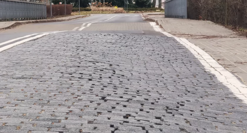 Projekt przebudowy Kresowej gotowy po prawie 3 latach. Dojazd do Podczela w coraz gorszym stanie