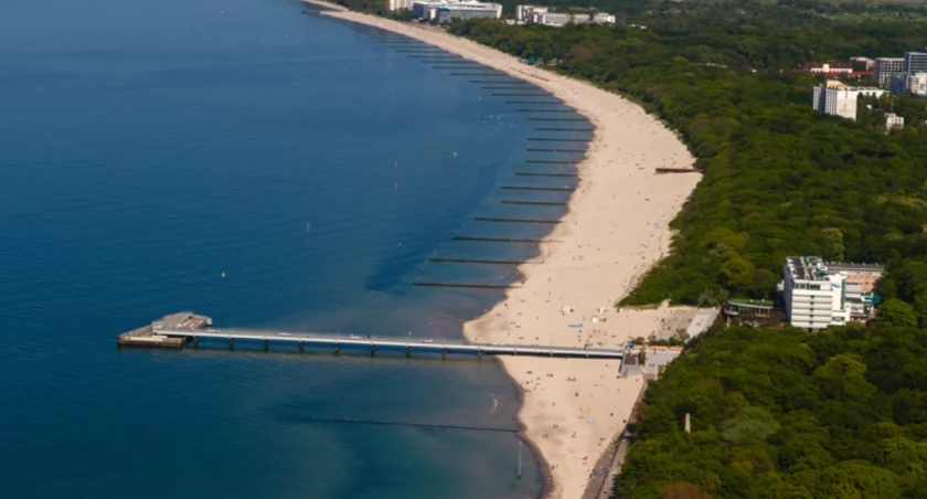 Masz pomysł na prowadzenie działalności gastronomicznej na plaży? MOSiR ogłasza konkurs ofert