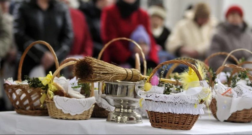 Święcenie pokarmów. Gdzie i o której iść z koszyczkiem?