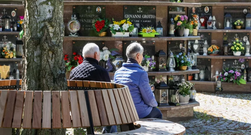 Ogłoszono przetarg na budowę kolumbariów. Będzie 150 nowych miejsc na urny