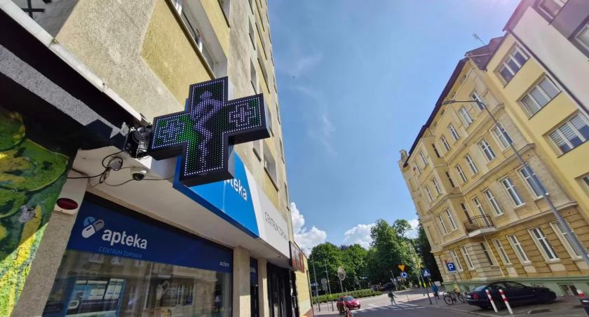 Tylko jedna apteka w powiecie będzie sprzedawać pigułkę „dzień po”. NFZ opublikował listę