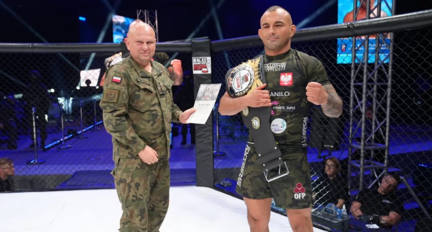 Kołobrzeżanin mistrzem Wojska Polskiego w MMA