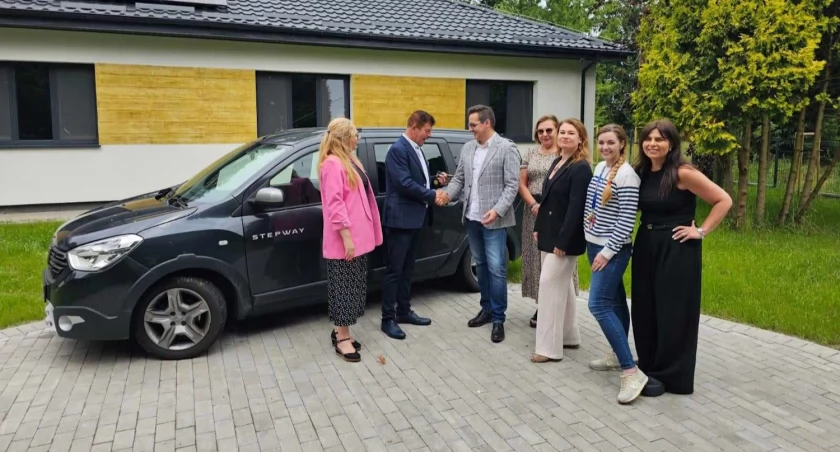 Samochód dla Placówki Opiekuńczo-Wychowawczej w Gościnie