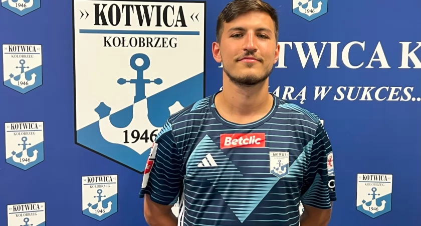 Aleksander Biegański nowym piłkarzem Kotwicy