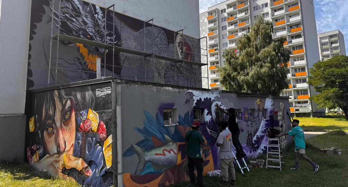 Powstaje nowy mural przy ul. Zygmuntowskiej. To dzieło ekipy m.in. z Kolumbii i Peru