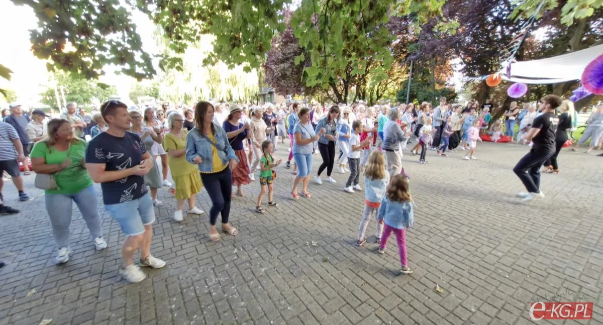 Kołobrzeska Potańcówka już w czwartek. Jaki taniec będzie królował na Skwerze Pionierów?