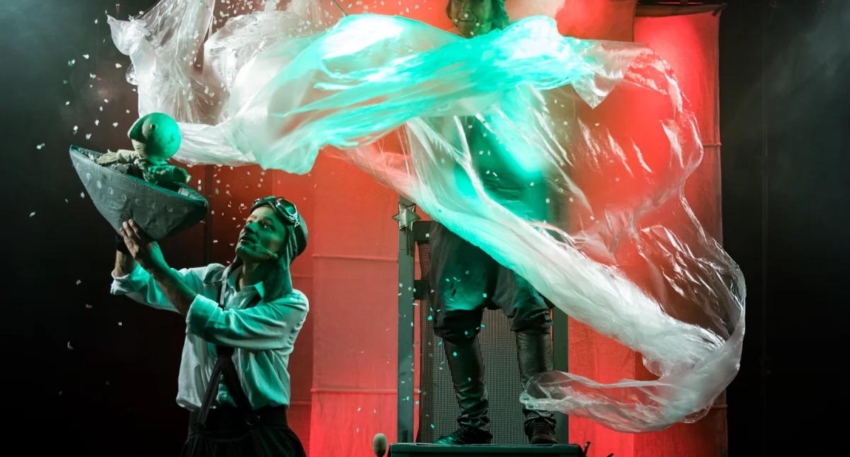 Wakacyjny Teatralny Elementarz. Na scenie wystąpi Wędrowny Teatr Lalek