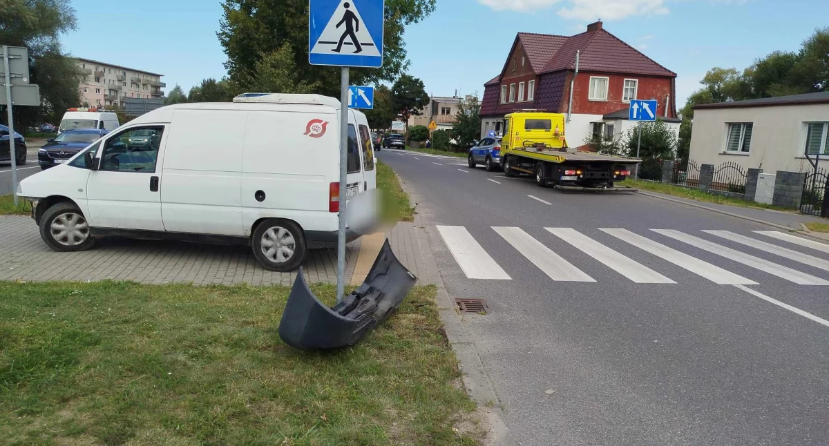 Pijany kierowca spowodował zdarzenie na rondzie 