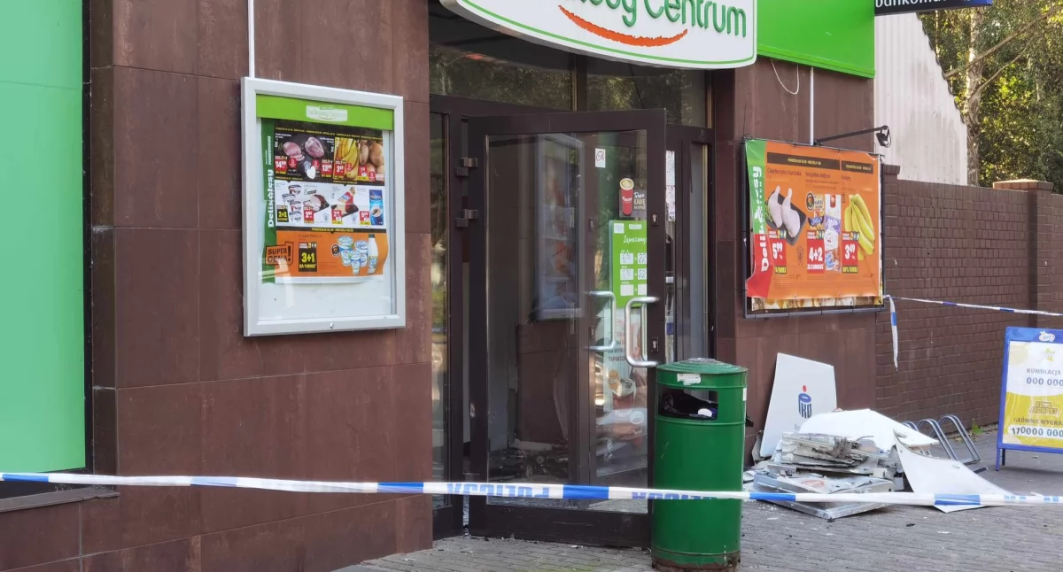 Wybuch w Kołobrzegu - z bankomatu skradziono pieniądze. Trwa szacowanie strat