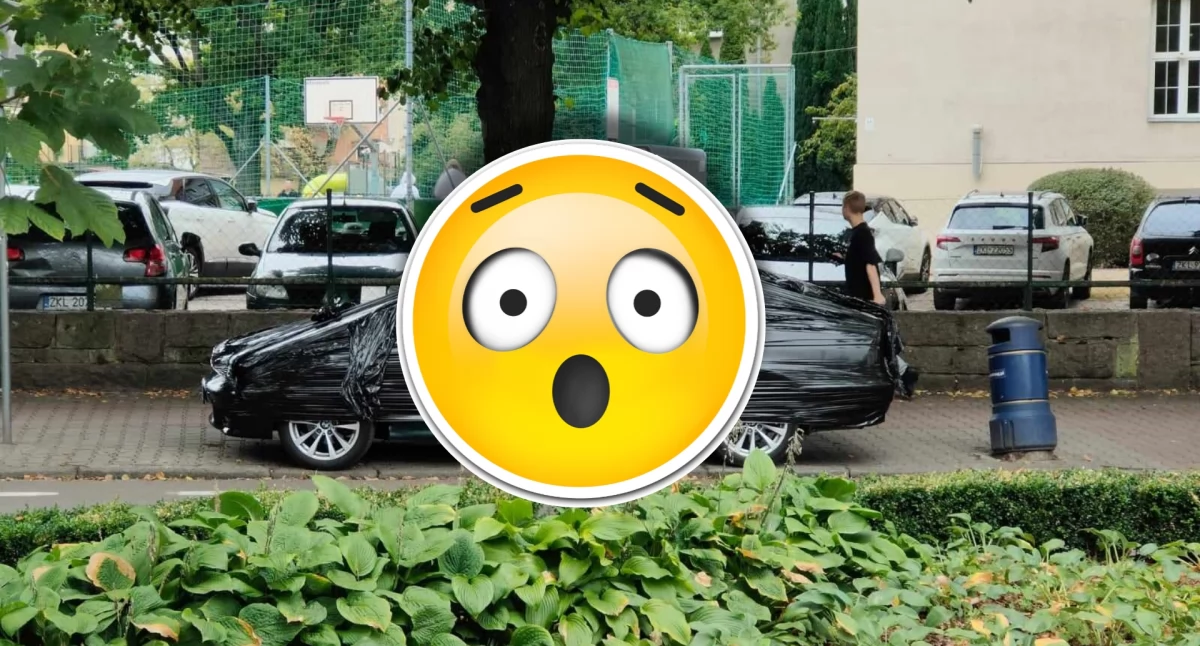 Auto gotowe do wysyłki czy kara za złe parkowanie? Taka sytuacja w centrum miasta