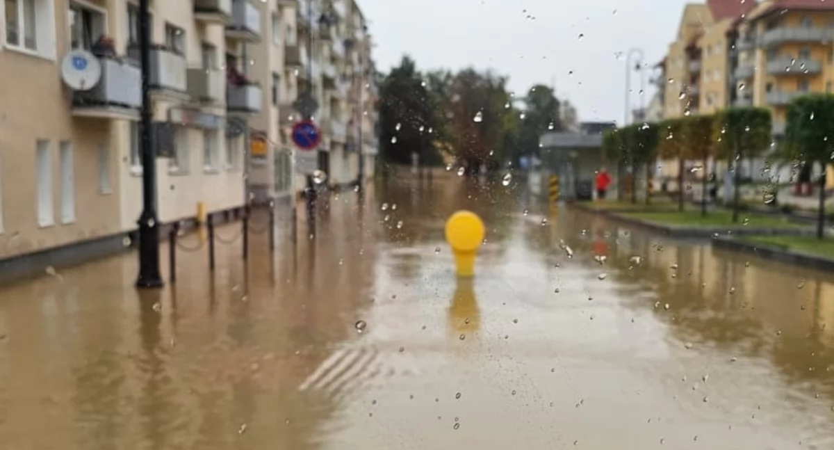 Powiat przeznaczy 50 tysięcy złotych na pomoc dla powodzian 