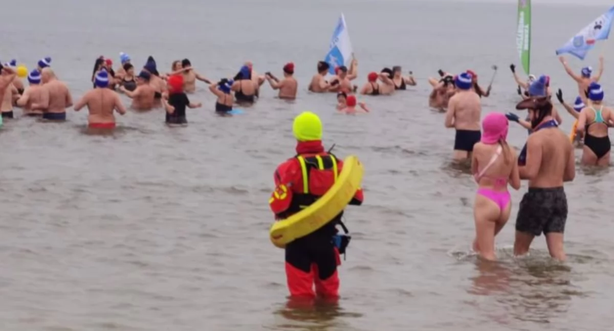 Brrrr...Jak zimno. Inauguracja sezonu morsowania już w najbliższą sobotę
