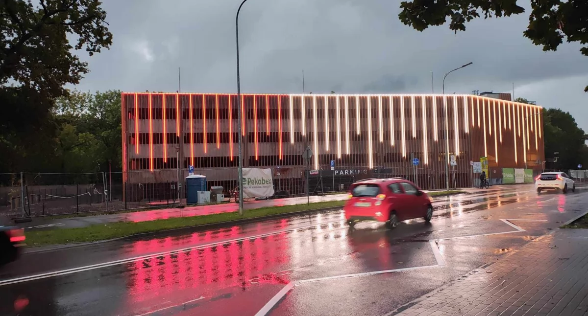 Jak ma działać i ile kosztować nowy parking? Miasto chce konsultować i zebrać opinie