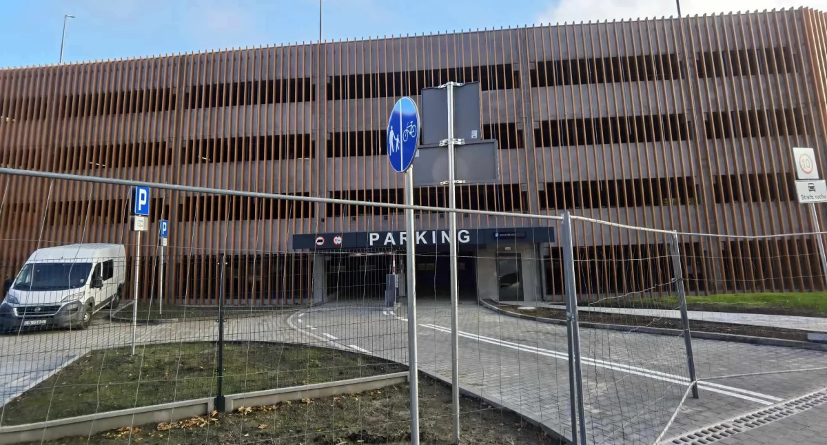 Darmowy postój dla użytkowników? Jest regulamin parkingu przy ul. Kamiennej